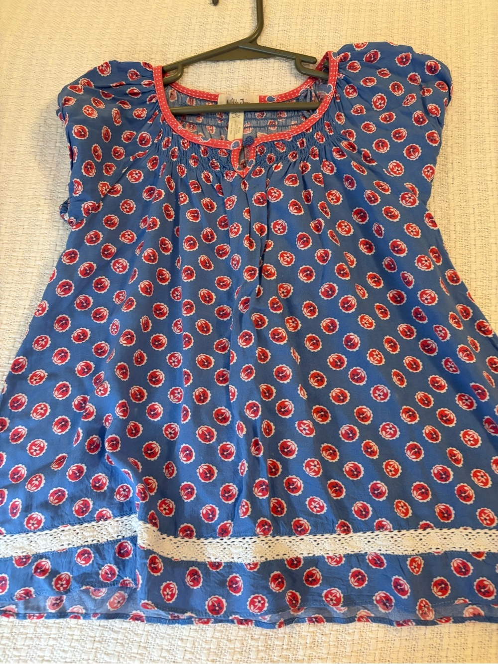 Matilda Jane size 6 Blue Floral Boho peasant like Top with Lace Trim